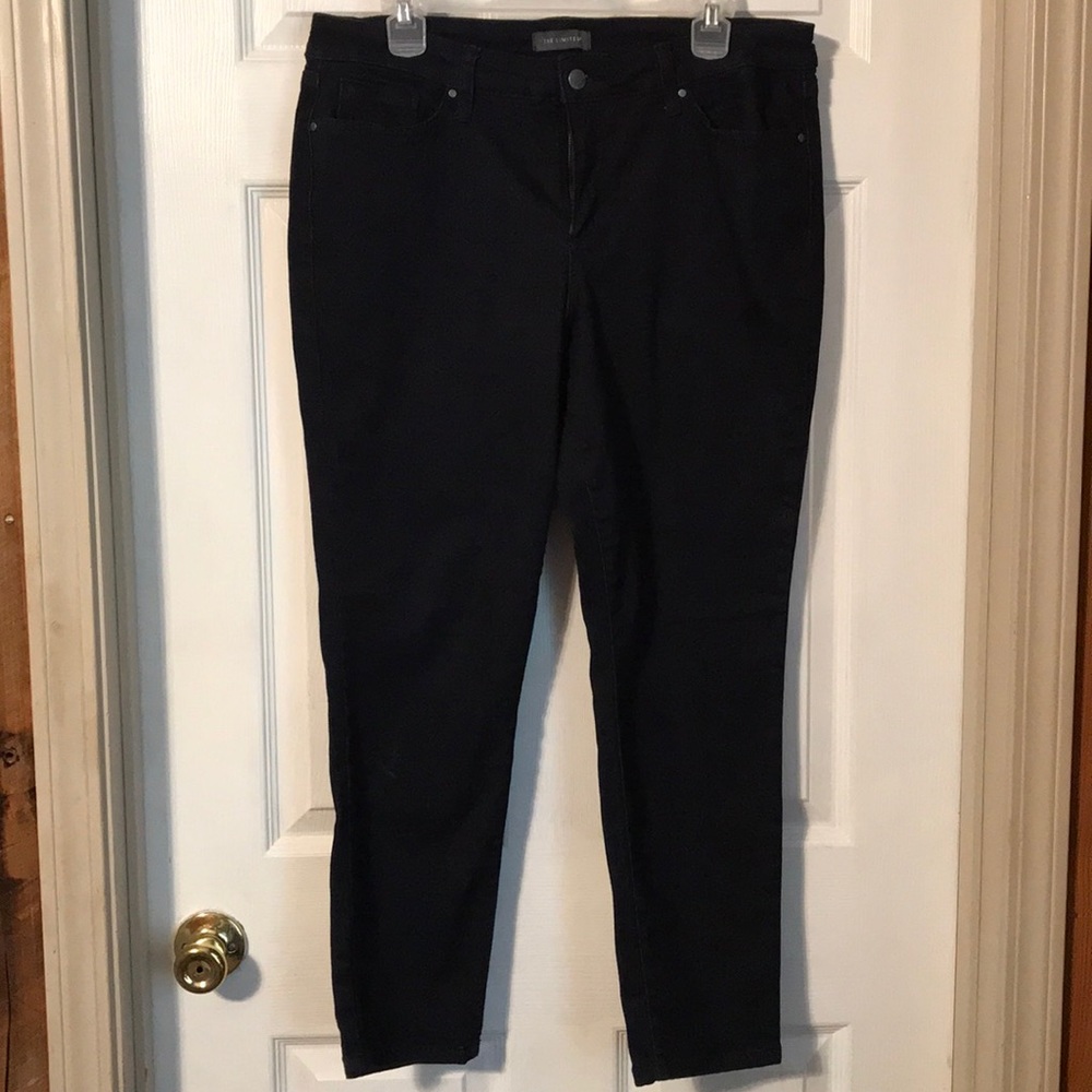 🎉🔥The Limited straight legged jeans🎉🔥